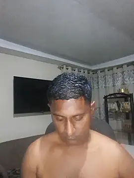 Snapshot of kingVibeX chatting on 14, 10, 2025 kingVibeX online show from 14, 10, 2025