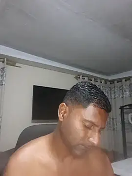 Snapshot of kingVibeX chatting on 18, 10, 2025 kingVibeX online show from 18, 10, 2025