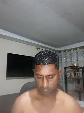 Snapshot of kingVibeX chatting on 20, 10, 2025 kingVibeX online show from 20, 10, 2025