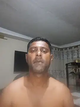 Snapshot of kingVibeX chatting on 25, 10, 2025 kingVibeX online show from 25, 10, 2025