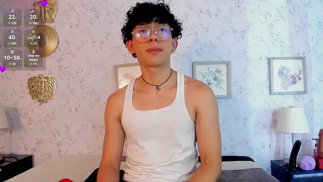 Snapshot of liam_twiink chatting on 4, 5, 2026 liam twiink online show from 4, 5, 2026