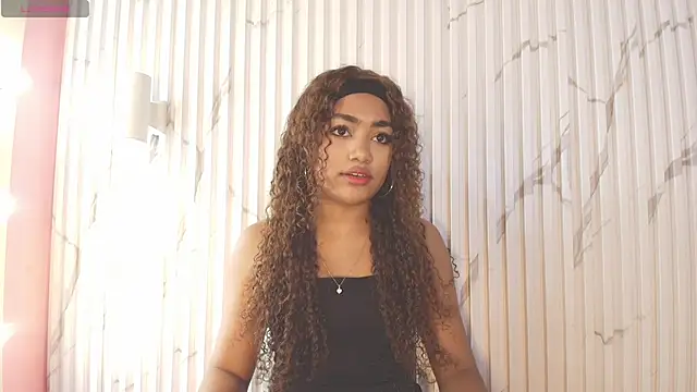 Missdionne curly online show from 25, 9, 2025