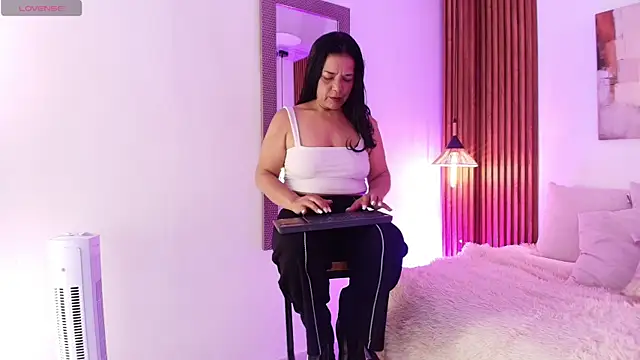 EvaGoddess  online show from 26, 6, 2026