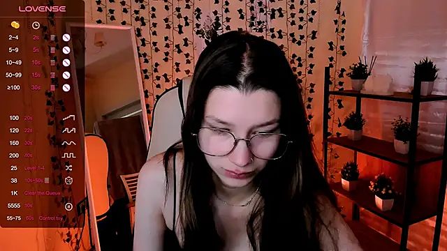 LinaBlossom  online show from 3, 6, 2026