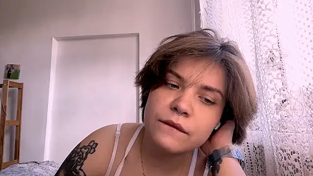 SabrinaFolts online show from 7, 10, 2025