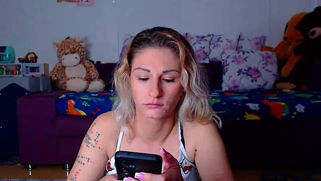 CassieSpell online show from 30, 4, 2026