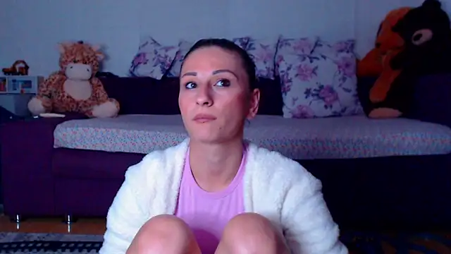 Snapshot of CassieSpell chatting on 3, 5, 2026 CassieSpell online show from 3, 5, 2026