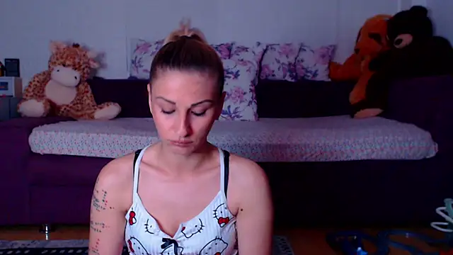 Snapshot of CassieSpell chatting on 5, 5, 2026 CassieSpell online show from 5, 5, 2026