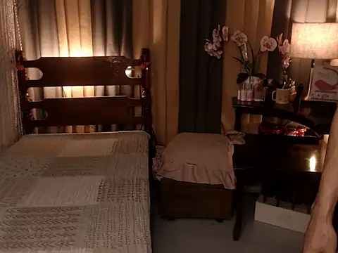 Jastine hunk online show from 2, 4, 2026