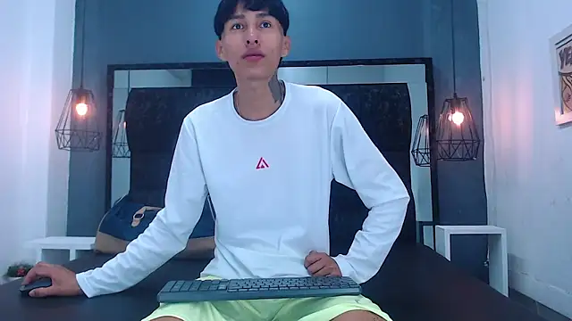 Daniel delux  online show from 24, 9, 2025