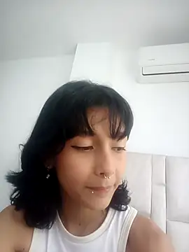 xoxo milk online show from 20, 9, 2025