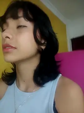 xoxo milk online show from 6, 10, 2025