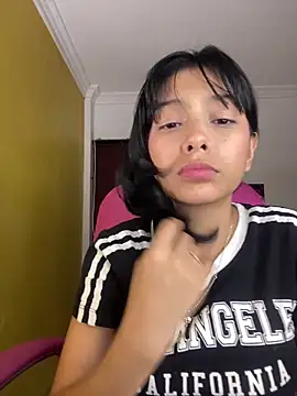 xoxo milk online show from 15, 12, 2025