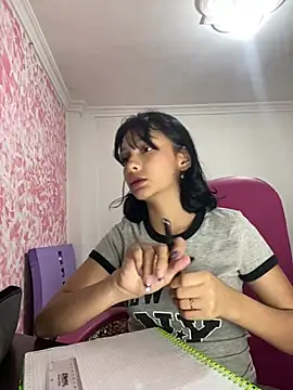 xoxo milk online show from 7, 2, 2026