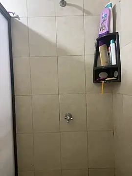 xoxo milk online show from 26, 2, 2026