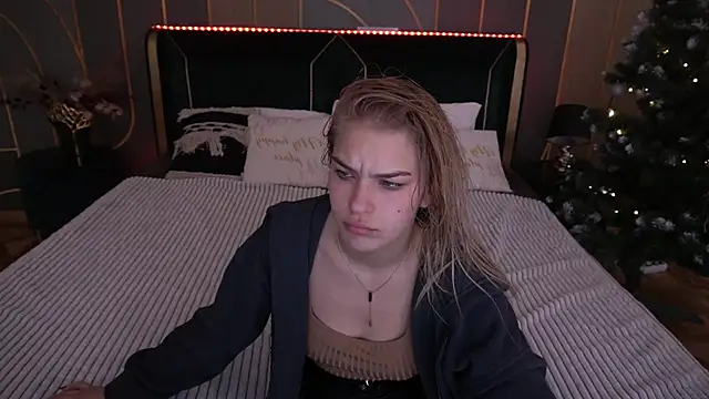 Snapshot of AlinaLiii chatting on 9, 1, 2026 AlinaLiii online show from 9, 1, 2026