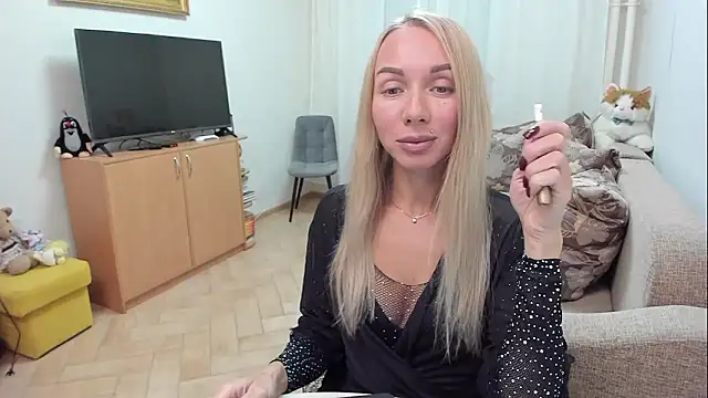 Snapshot of AlisiaCat chatting on 13, 1, 2026 AlisiaCat online show from 13, 1, 2026