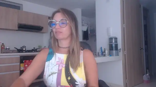 LovePaula online show from 19, 10, 2025