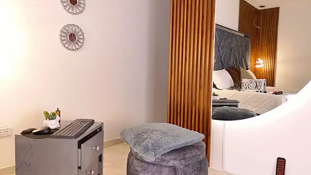 Dafne  Ruiz online show from 17, 11, 2025