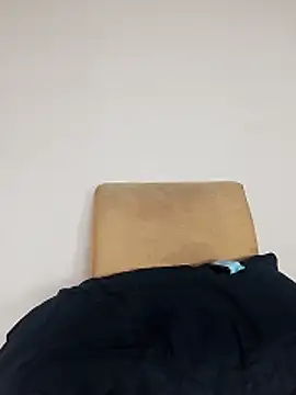 Snapshot of LATINO27CM chatting on 25, 10, 2025 LATINO27CM online show from 25, 10, 2025