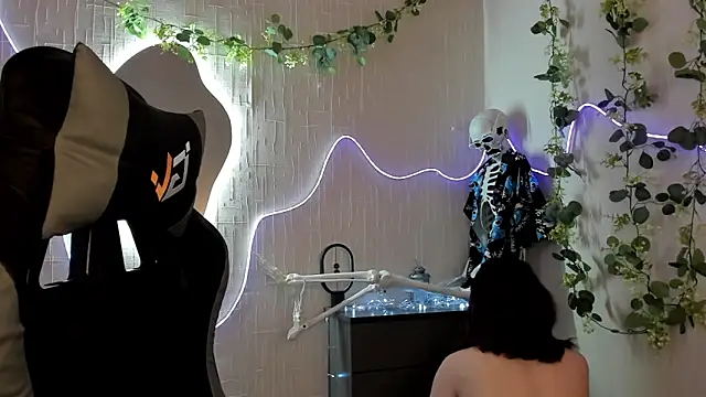 Elastikisss online show from 27, 4, 2026