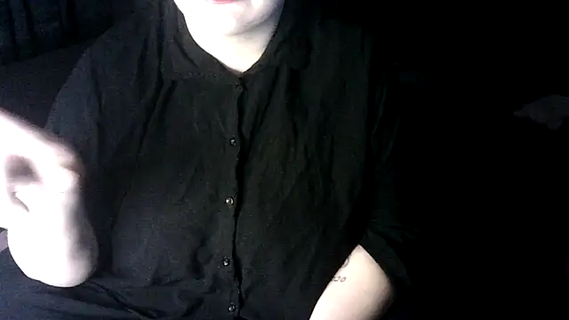 Snapshot of Katy2323 chatting on 22, 10, 2025 Katy2323 online show from 22, 10, 2025