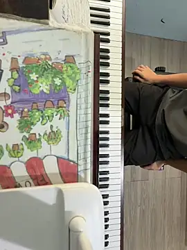 Snapshot of Yo155 chatting on 18, 10, 2025 Yo155 online show from 18, 10, 2025