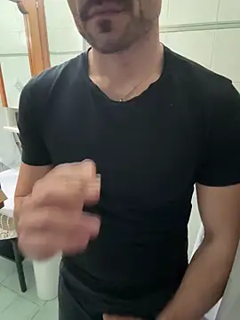 Snapshot of giovan2020 chatting on 6, 1, 2026 giovan2020 online show from 6, 1, 2026