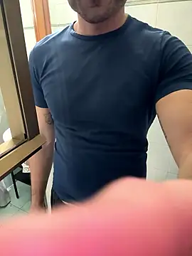 Snapshot of giovan2020 chatting on 17, 1, 2026 giovan2020 online show from 17, 1, 2026