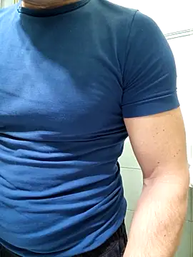 Snapshot of giovan2020 chatting on 3, 2, 2026 giovan2020 online show from 3, 2, 2026