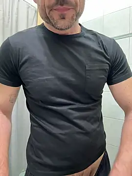 Snapshot of giovan2020 chatting on 25, 2, 2026 giovan2020 online show from 25, 2, 2026