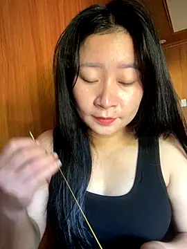 violet-00 online show from 5, 10, 2025