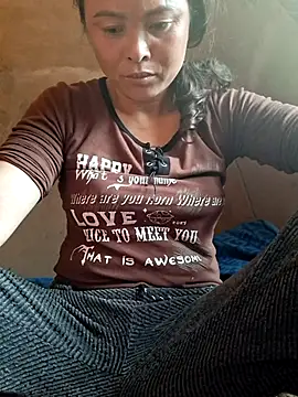 xuxulovezz online show from 15, 7, 2026