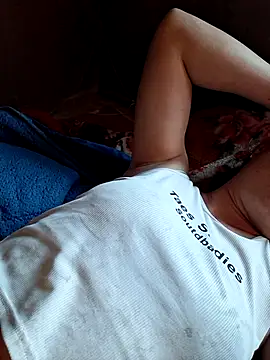 xuxulovezz online show from 25, 7, 2026