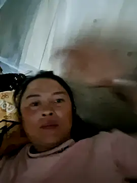 xuxulovezz online show from 28, 7, 2026