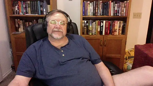 Snapshot of Vinyl22@xh chatting on 11, 3, 2026 Vinyl22xh online show from 11, 3, 2026