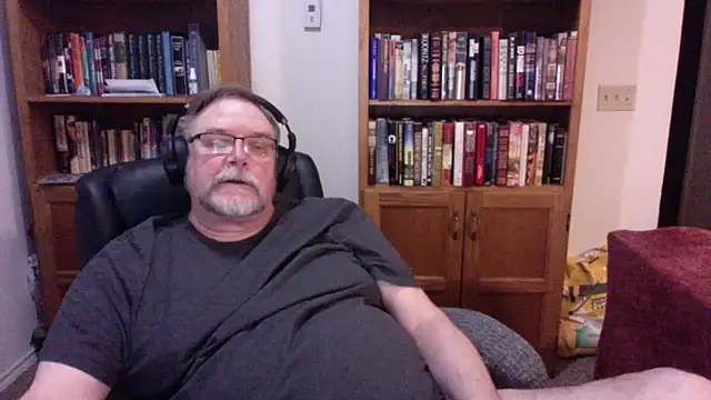 Snapshot of Vinyl22@xh chatting on 14, 3, 2026 Vinyl22xh online show from 14, 3, 2026