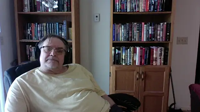 Vinyl22xh online show from 30, 4, 2026