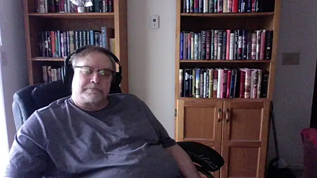 Vinyl22xh online show from 30, 4, 2026