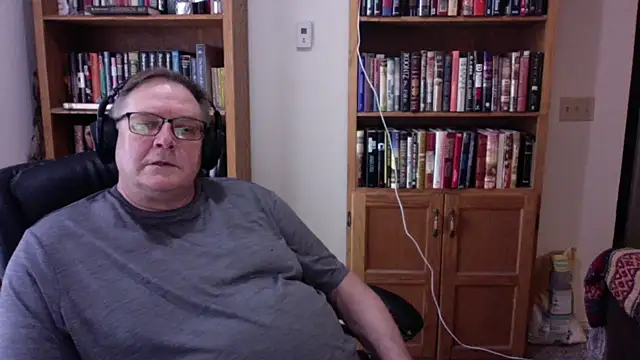 Vinyl22xh online show from 16, 6, 2026