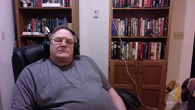 Vinyl22xh online show from 27, 6, 2026