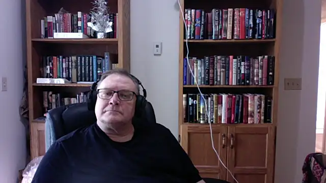 Vinyl22xh online show from 1, 7, 2026