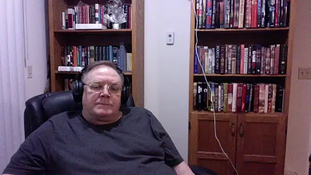 Vinyl22xh online show from 7, 7, 2026