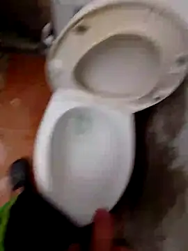 Snapshot of SALCEDO_041198 chatting on 19, 10, 2025 SALCEDO 041198 online show from 19, 10, 2025