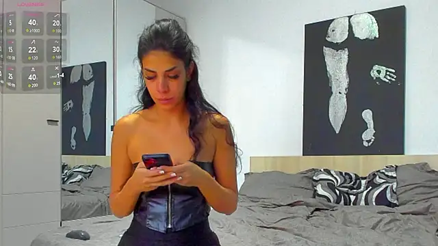 AylinHazellx online show from 10, 11, 2025