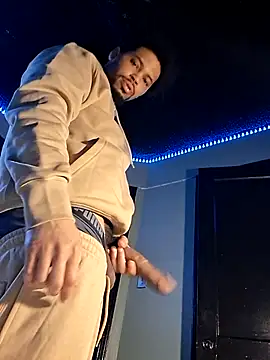 Painstickwes online show from 8, 3, 2026