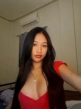 Snapshot of Bunny72772 chatting on 21, 10, 2025 Bunny72772 online show from 21, 10, 2025