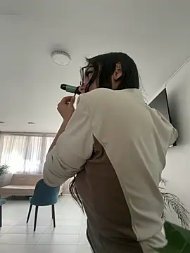 eimi rosse18 online show from 22, 4, 2026