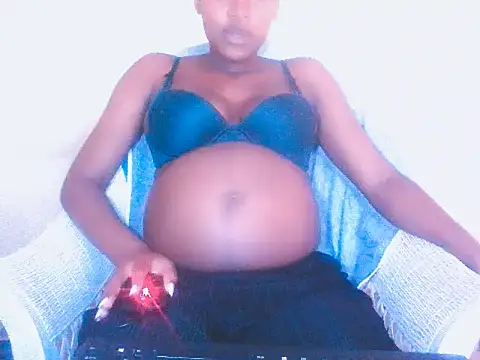 Snapshot of l4_love chatting on 1, 10, 2025 l4 love online show from 1, 10, 2025