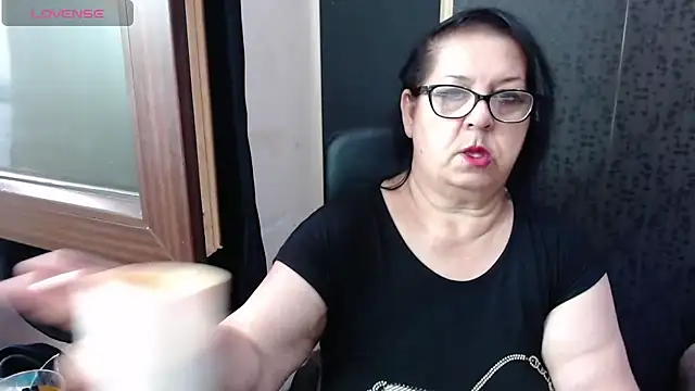 Snapshot of MissSanjanne chatting on 25, 7, 2026 MissSanjanne online show from 25, 7, 2026